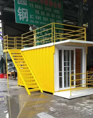 Portable Modified Shipping Container House as Coffee Shop in London